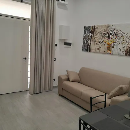 Daire Caronda House 2