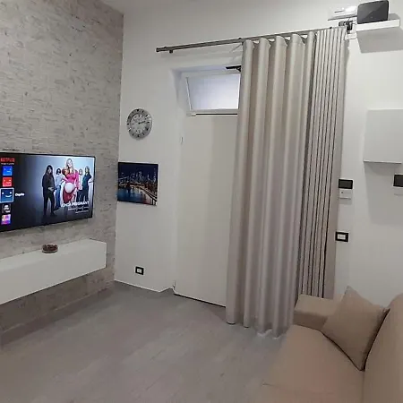 Daire Caronda House 2 *