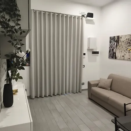 Caronda House 2 דירה