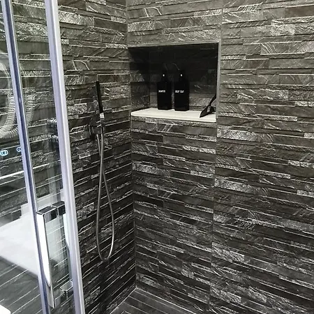 Caronda House 2 Апартаменты *